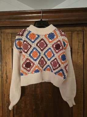 debut Cream Crochet Crewneck Sweater with Orange, Blue & Burgundy Motifs(b)